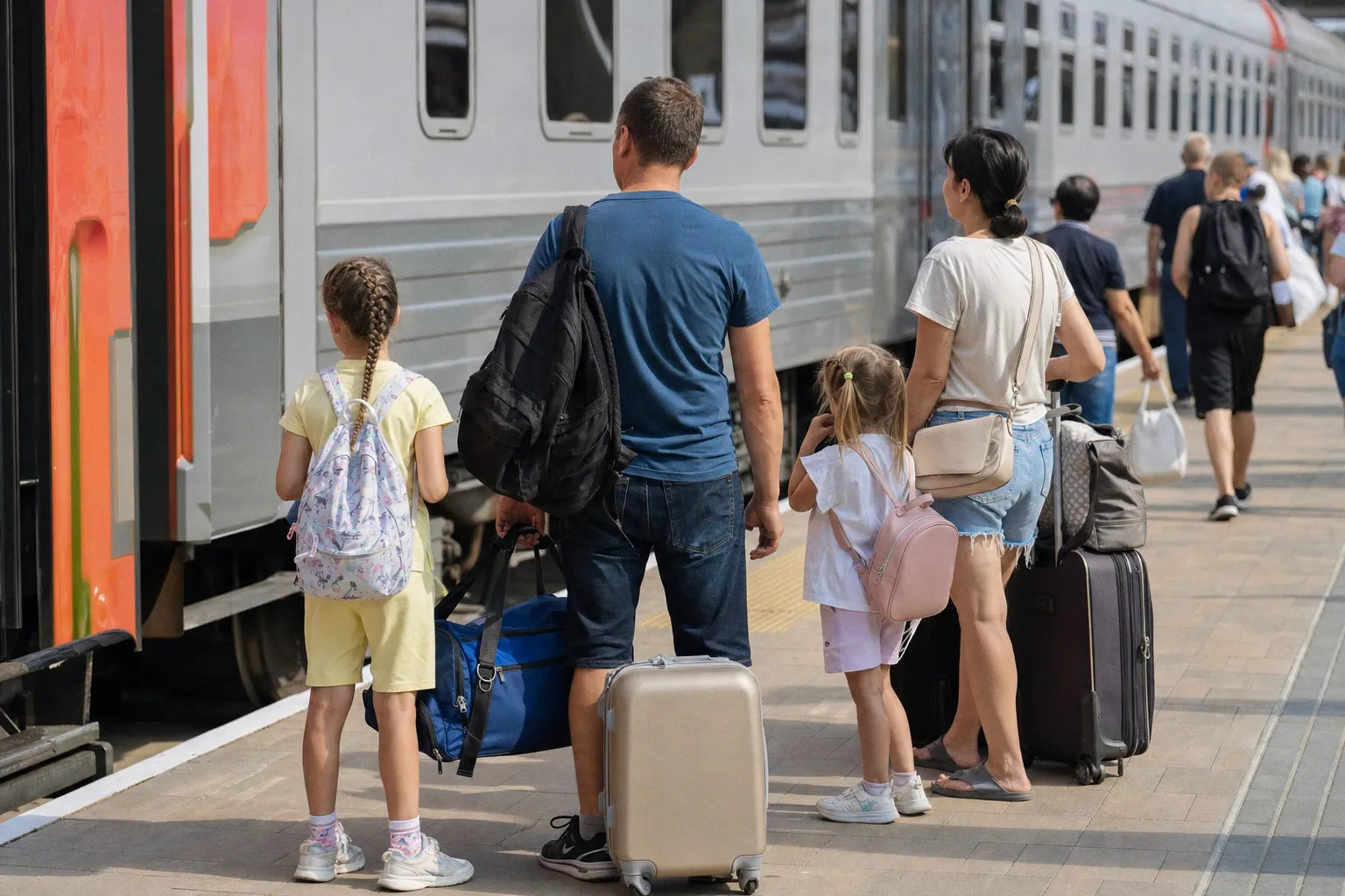 Альтернативы Сочи: 4 направления, где россияне проводят отпуск этим летом